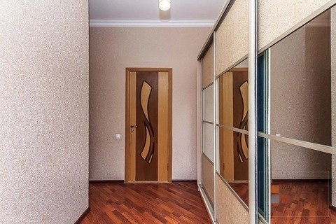 Дом, 2 этажа, 5 комнат