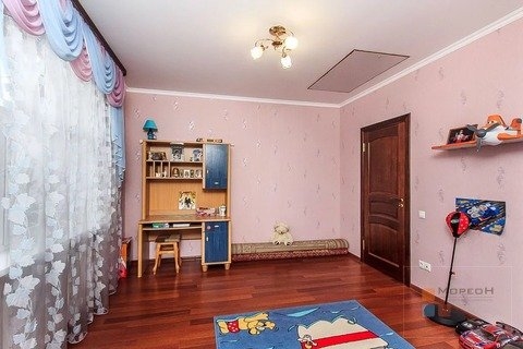 Дом, 2 этажа, 5 комнат