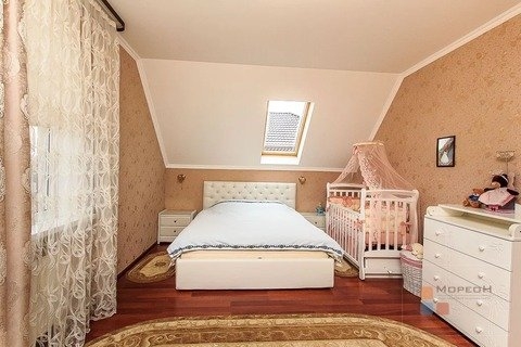 Дом, 2 этажа, 5 комнат