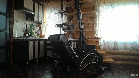 Дом, 2 этажа, 3 комнаты