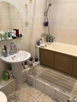 Дом, 2 этажа, 4 комнаты