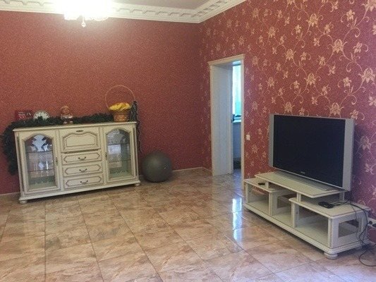 Дом, 2 этажа, 6 комнат