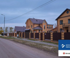 Дом, 3 этажа