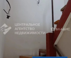 Дом, 2 этажа