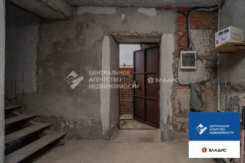 Дом, 4 этажа