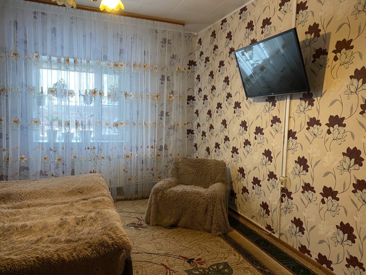 Дом, 2 этажа