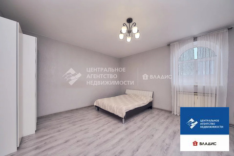 Дом, 2 этажа