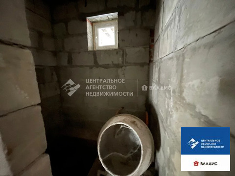 Дом, 2 этажа