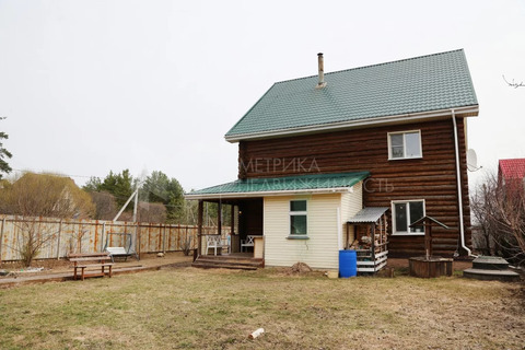Дом, 3 этажа