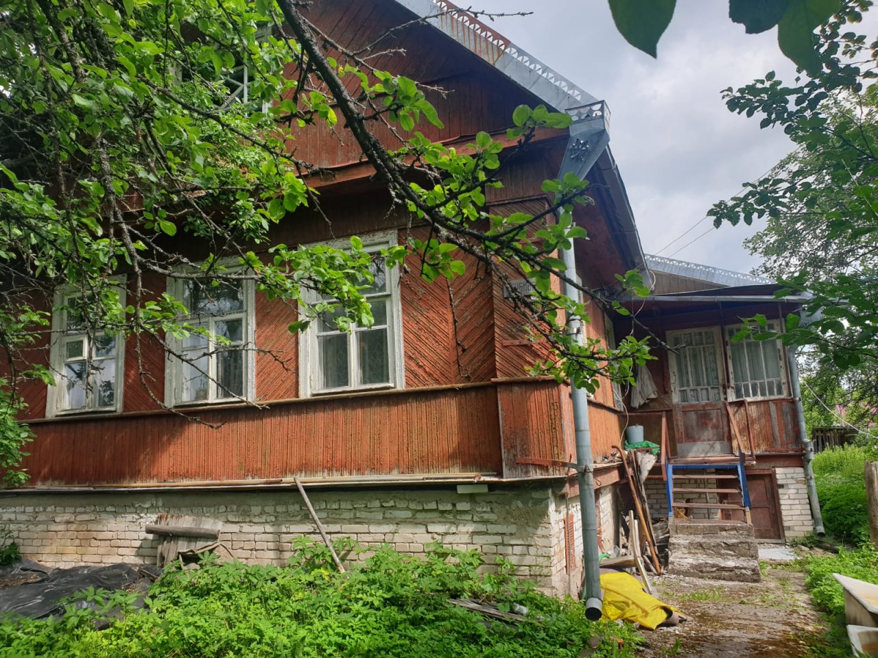 Участок, 2 этажа, 14 соток