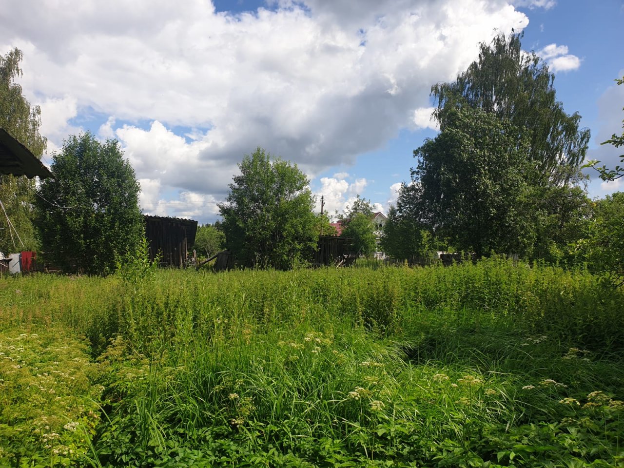 Участок, 2 этажа, 14 соток