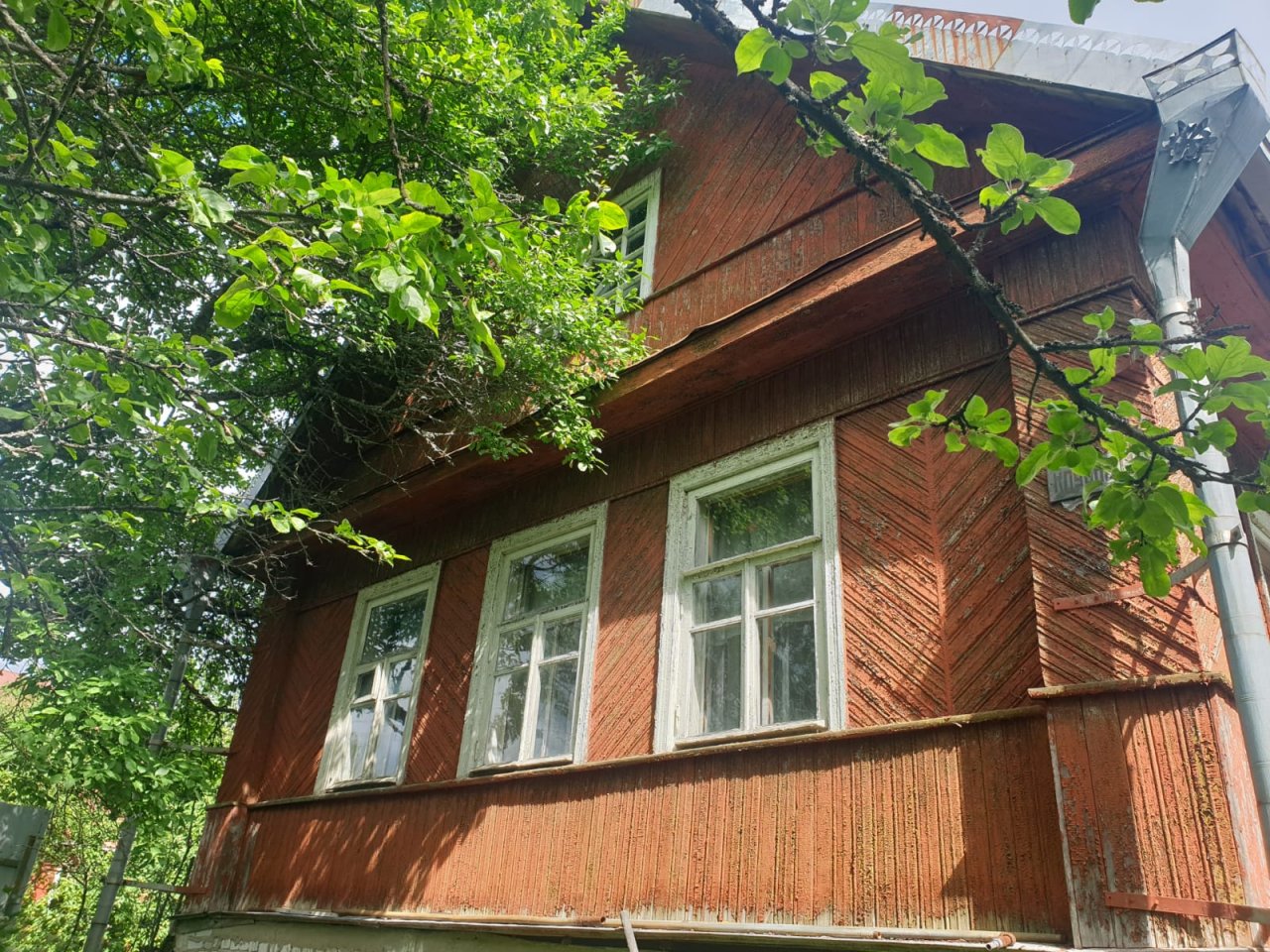 Участок, 2 этажа, 14 соток