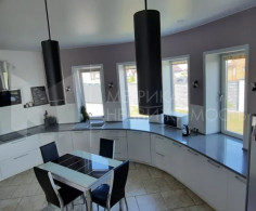 Дом, 2 этажа