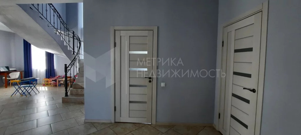 Дом, 2 этажа