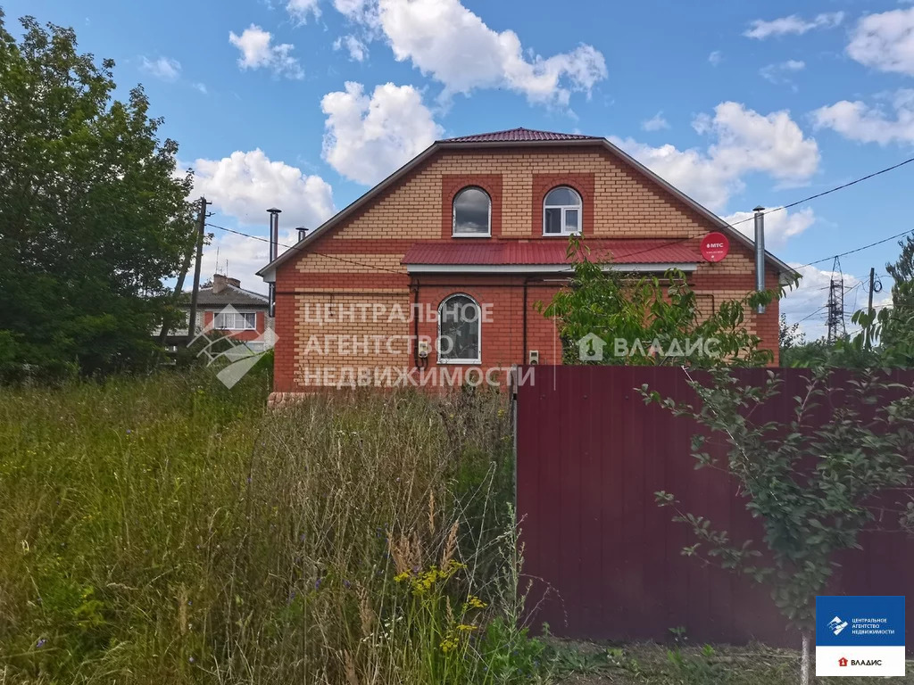 Дом, 2 этажа
