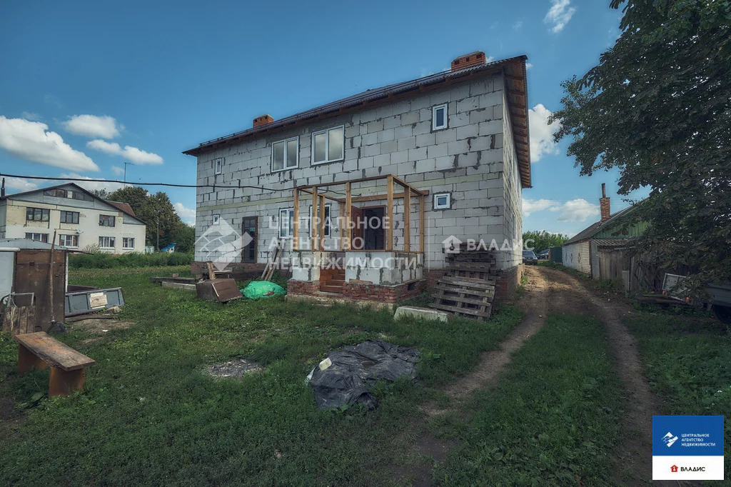 Дом, 2 этажа