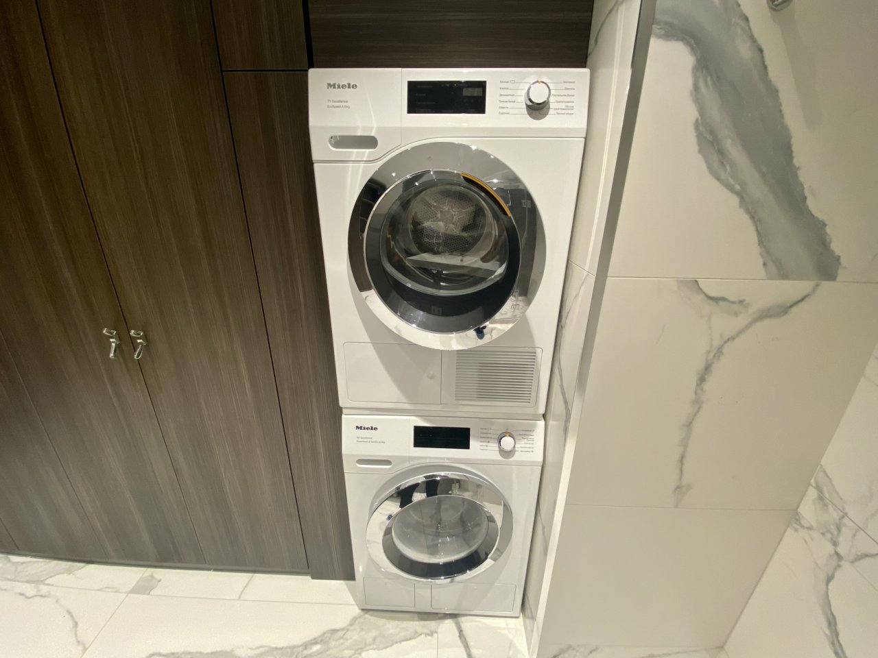Дом, 3 этажа