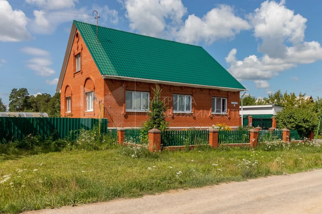Дом, 3 этажа