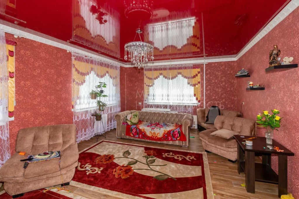 Дом, 3 этажа