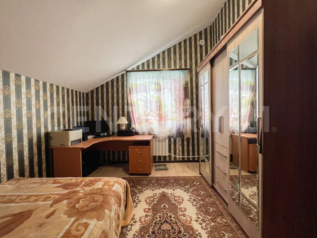 Дом, 2 этажа
