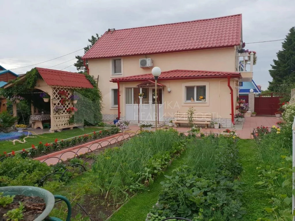 Дом, 2 этажа
