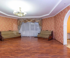 Дом, 3 этажа