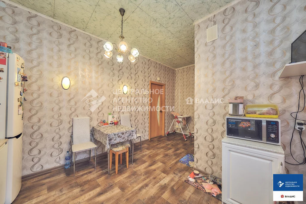 Дом, 2 этажа