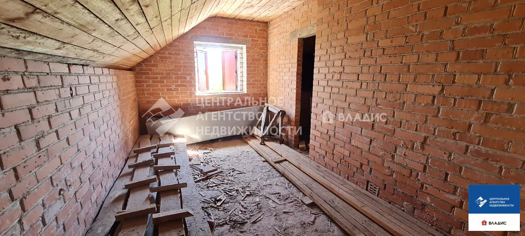 Дом, 2 этажа