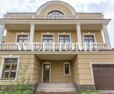 Дом, 2 этажа, 1 комната