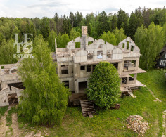 Дом, 3 этажа