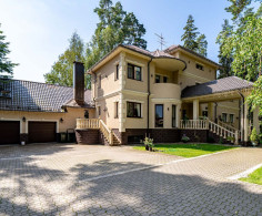 Дом, 3 этажа