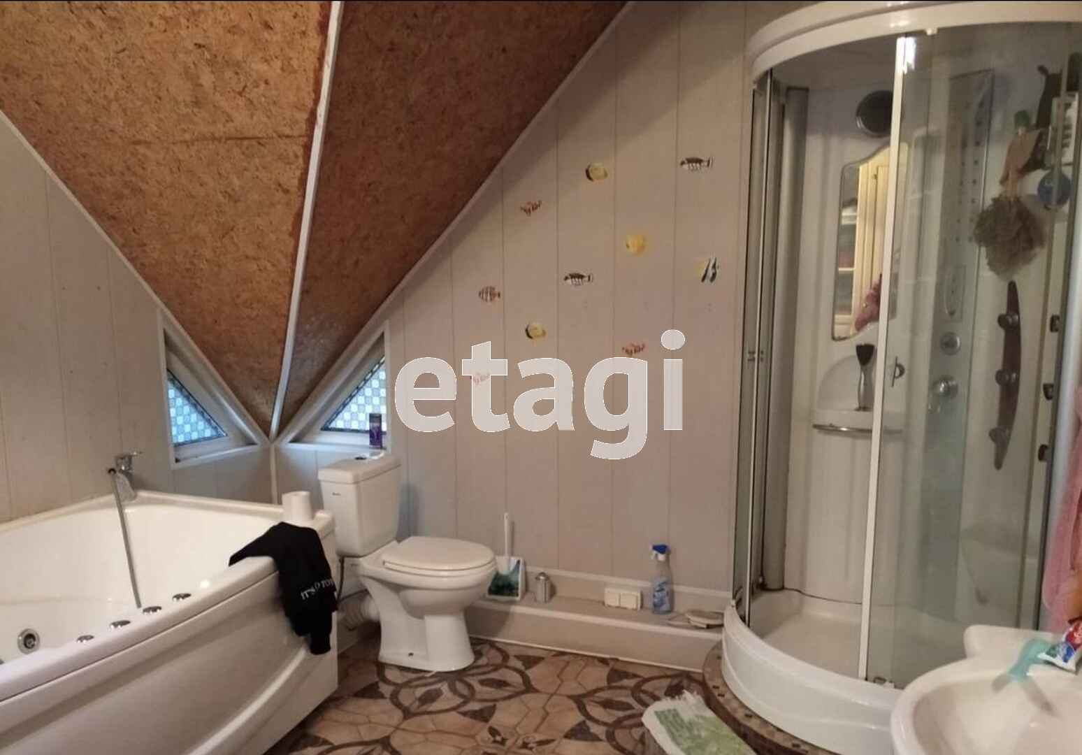 Дом, 2 этажа