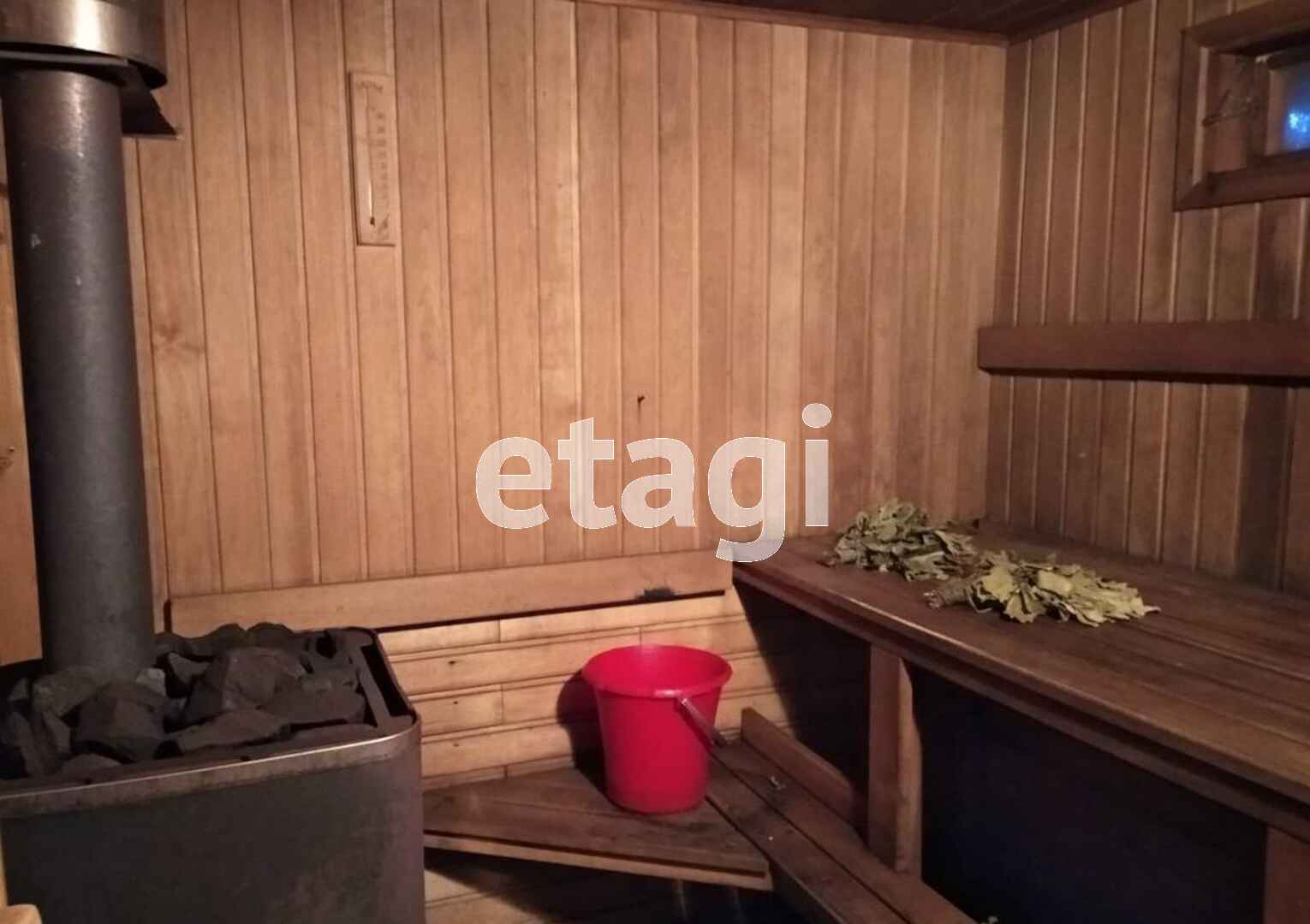 Дом, 2 этажа